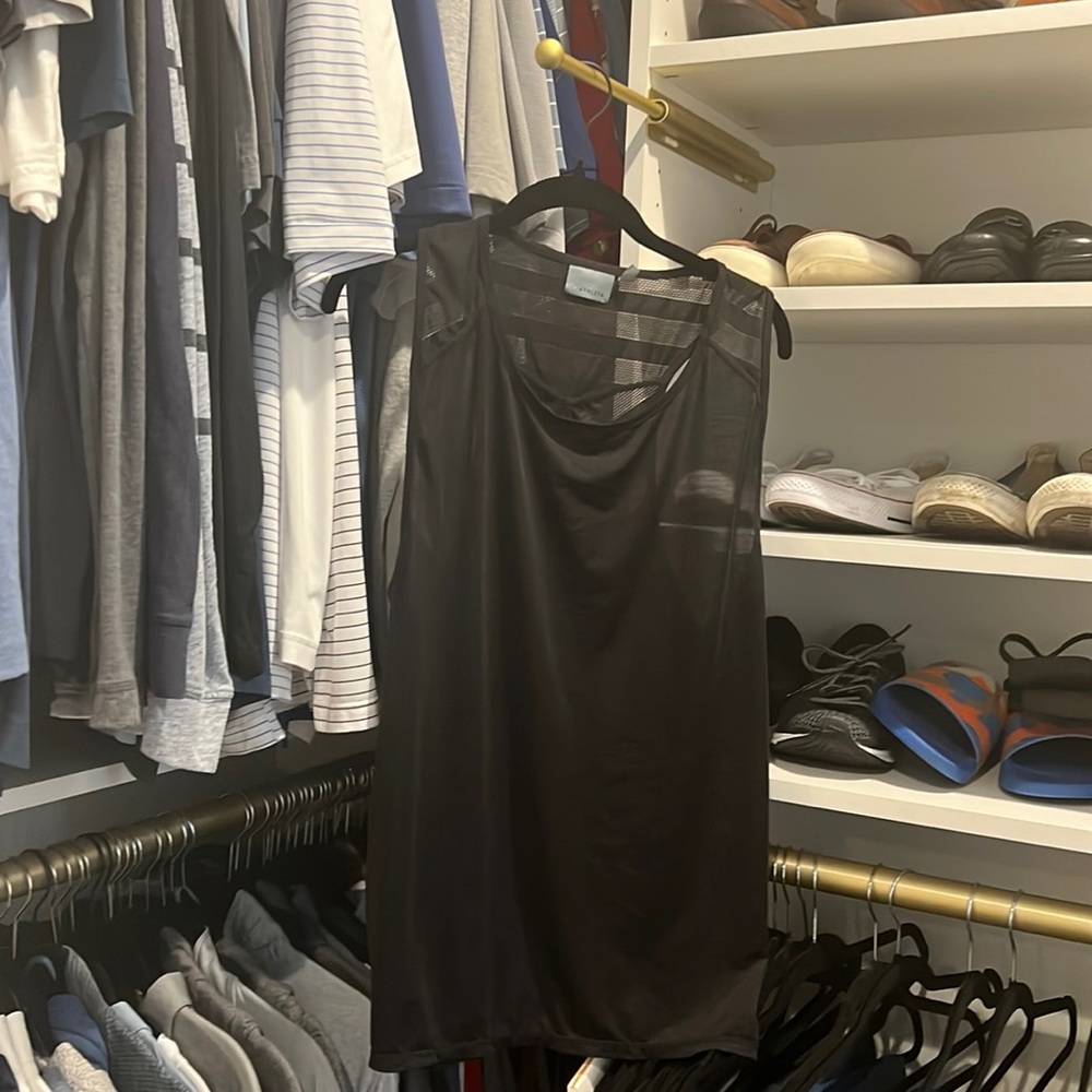 Black athleta workout top